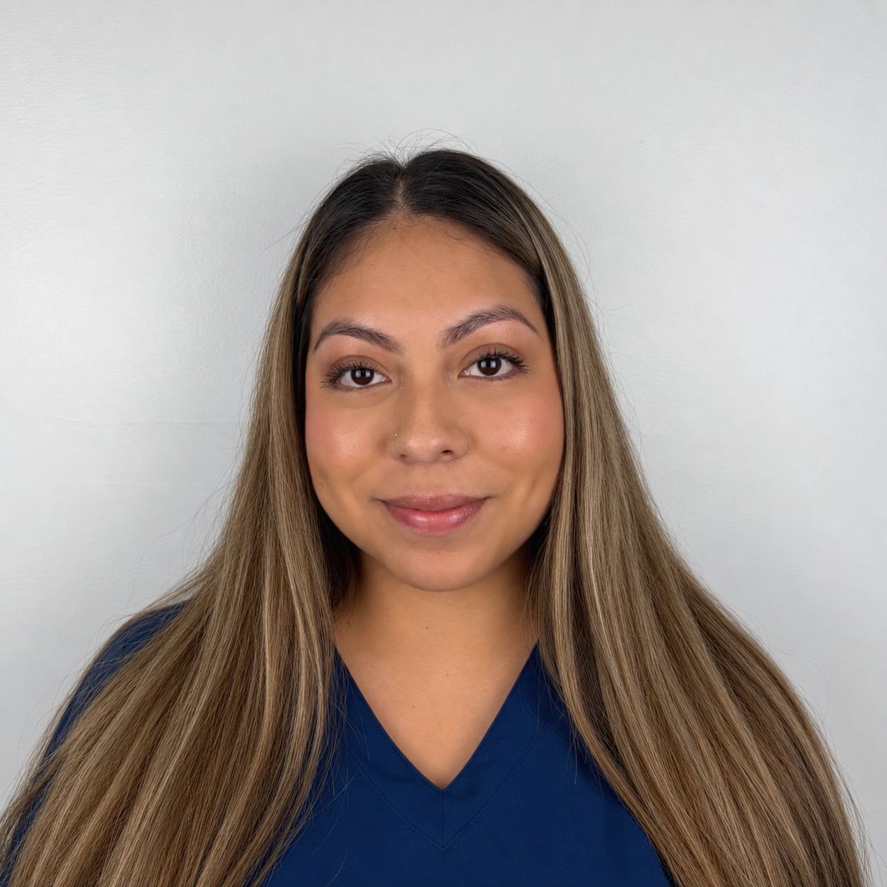 Dulce, receptionist
